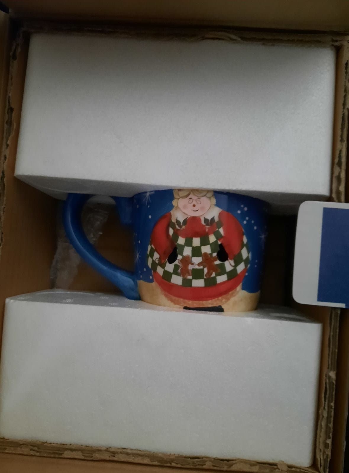 Mrs Claus Holiday Mug and Plate Set - Thumbnail 3