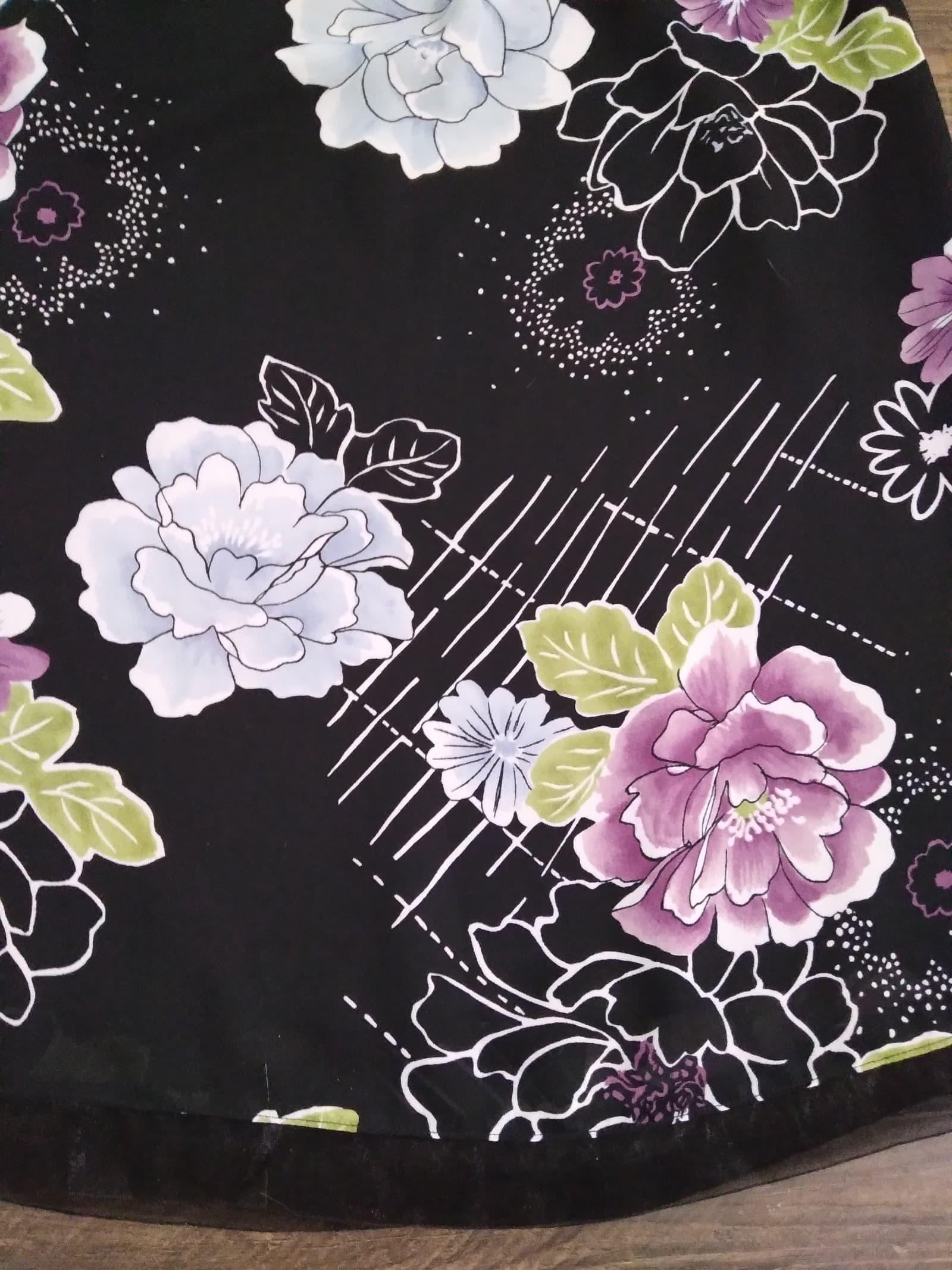 Size Small Skirt - Thumbnail 3
