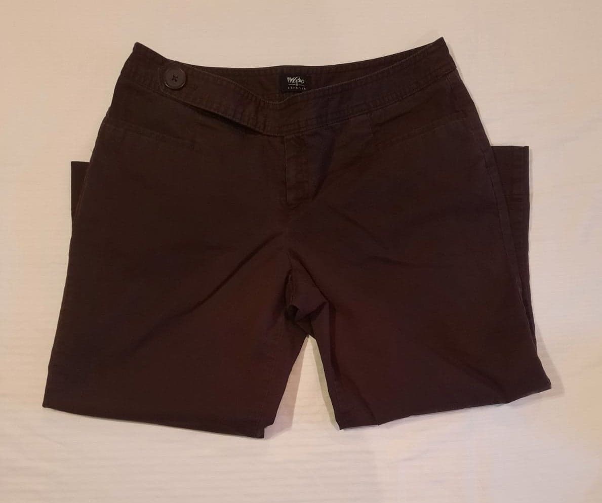 Capri Pants Size 4 - Thumbnail 2