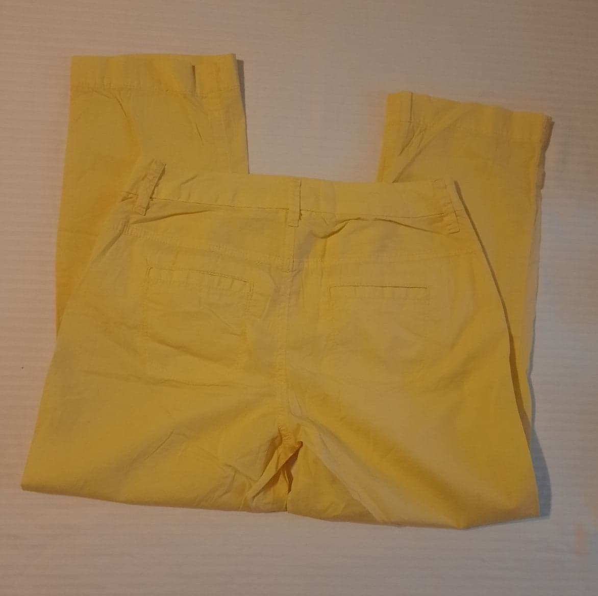 Old Navy Capri Pants Sz 0 - Thumbnail 3