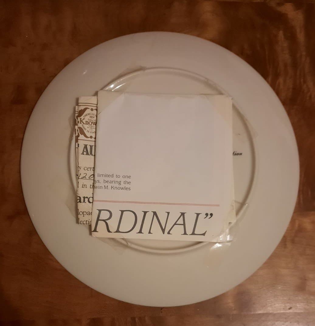 The Cardinal Collector Plate with COA - Thumbnail 3