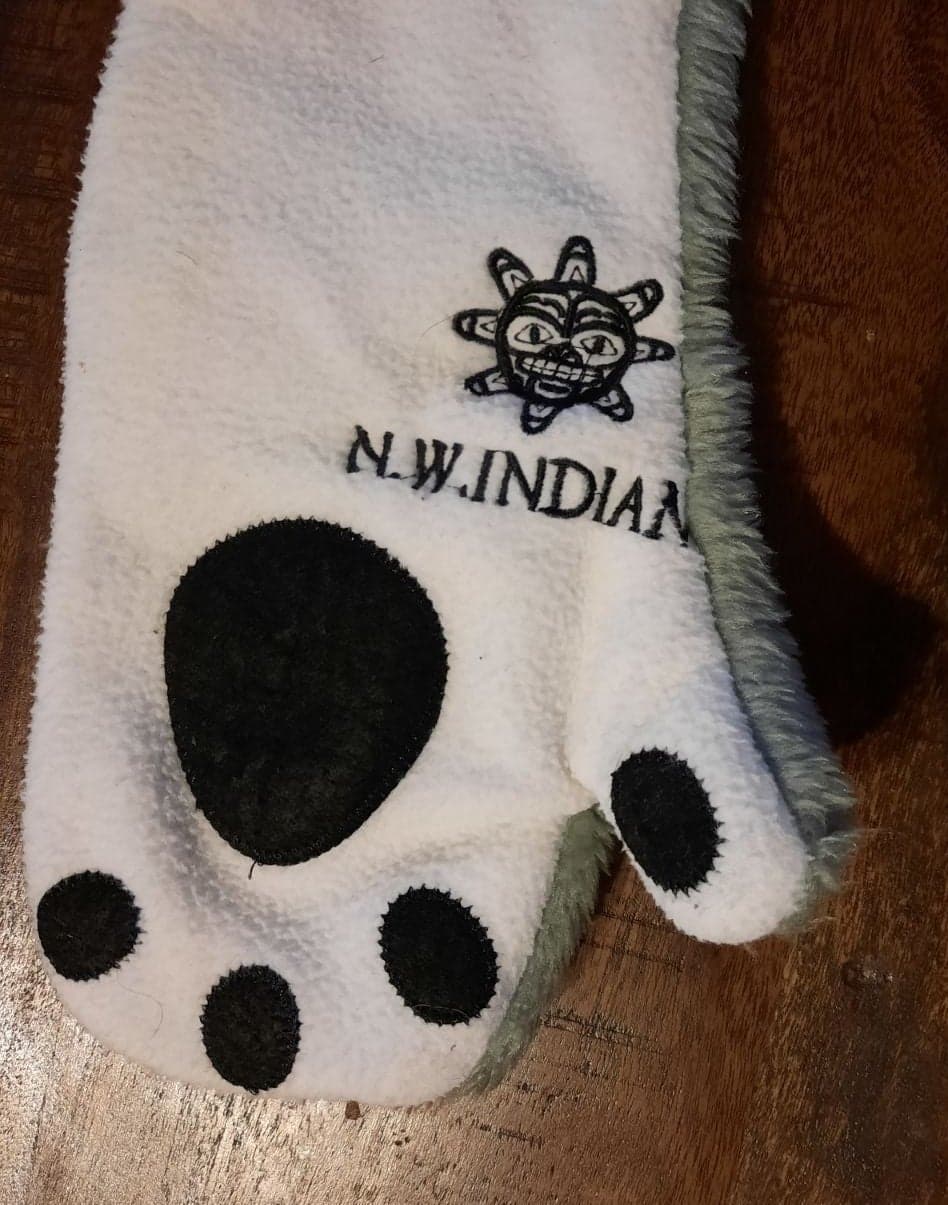 Wolf Novelty Hat with Scarf and Kids and Adults One Size with Mittens - Thumbnail 8