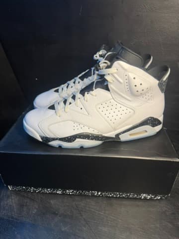 Jordan 6 size 12 great condition - Thumbnail 3