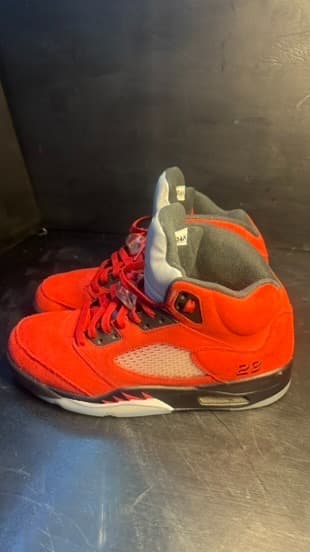 Jordan 5 size 10.5 red - Thumbnail 3