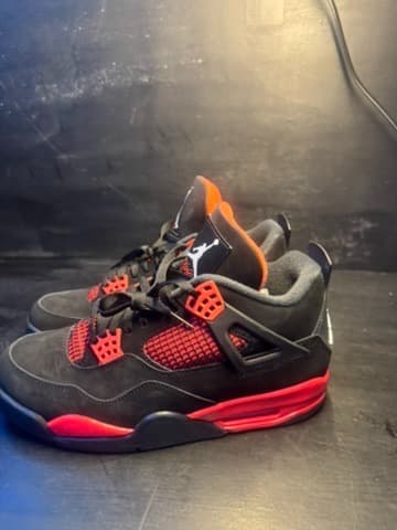 Jordan 4 size 10 new - Thumbnail 3