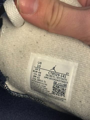 Jordan 6 size 10 good condition - Thumbnail 6