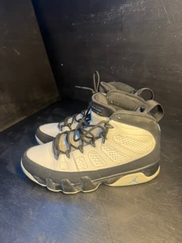 Jordan 9 university blue used no insoles - Thumbnail 3
