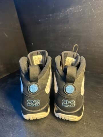 Jordan 9 university blue used no insoles - Thumbnail 2