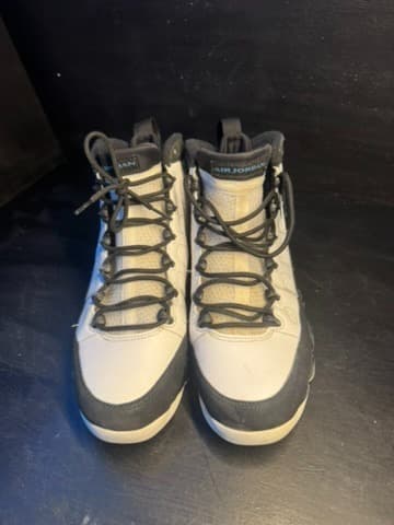 Jordan 9 university blue used no insoles - Thumbnail 4