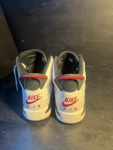 Jordan 6 size 7y used - Thumbnail 2