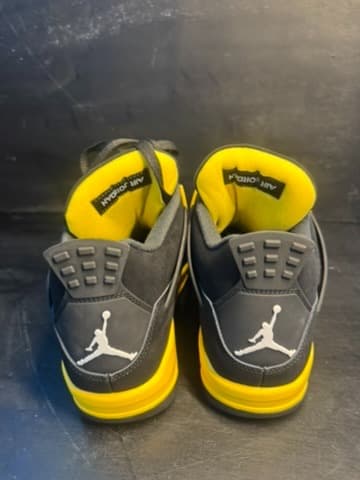 Jordan 4 yellow thunder brand new - Thumbnail 2