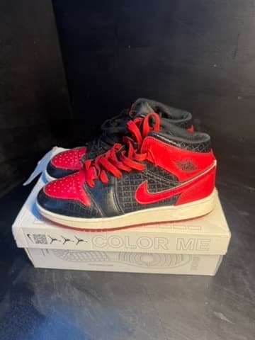 Jordan 1 mid with box - Thumbnail 3