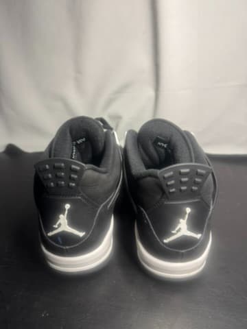 Jordan 4 black and white size 8 - Thumbnail 2