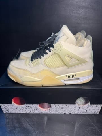Jordan 4 size 10 with box - Thumbnail 3