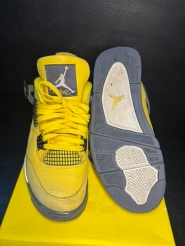 Air Jordan 4 size 8.5 used with box - Thumbnail 5