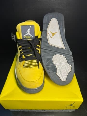 Jordan 3 size 10 with box - Thumbnail 5