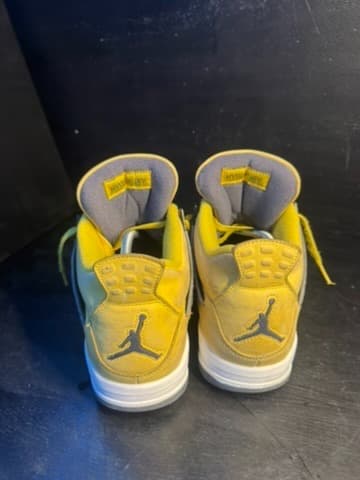 Jordan 4 size 10 used - Thumbnail 2