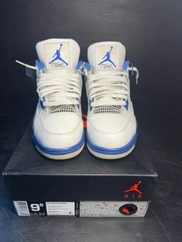 Jordan 3 size 9.5 used with box - Thumbnail 4