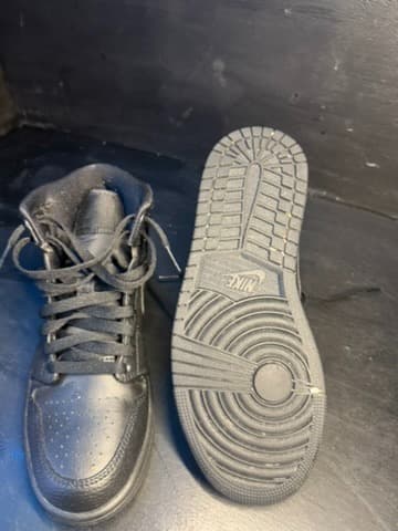 Jordan 1 mid size 7 - Thumbnail 5
