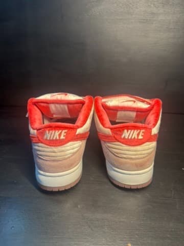 Nike strange love dunks with special box size 10 - Thumbnail 2