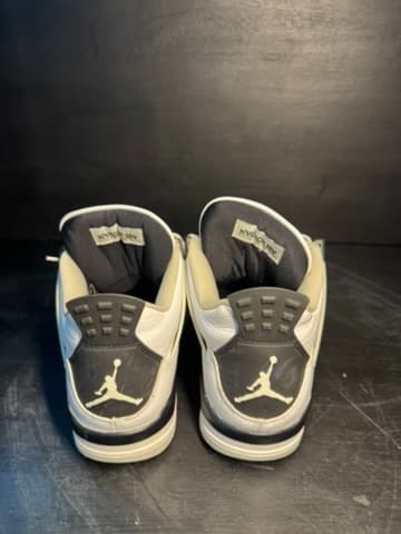 Jordan 4 military black - Thumbnail 2