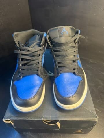 Jordan mid 9.5 with box - Thumbnail 4