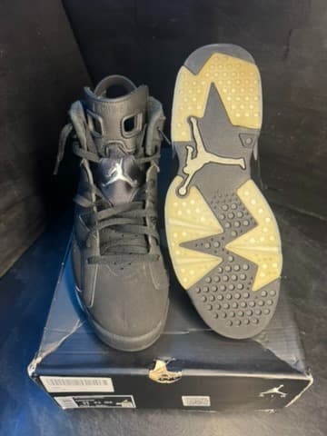 Air Jordan 6 good condition - Thumbnail 5