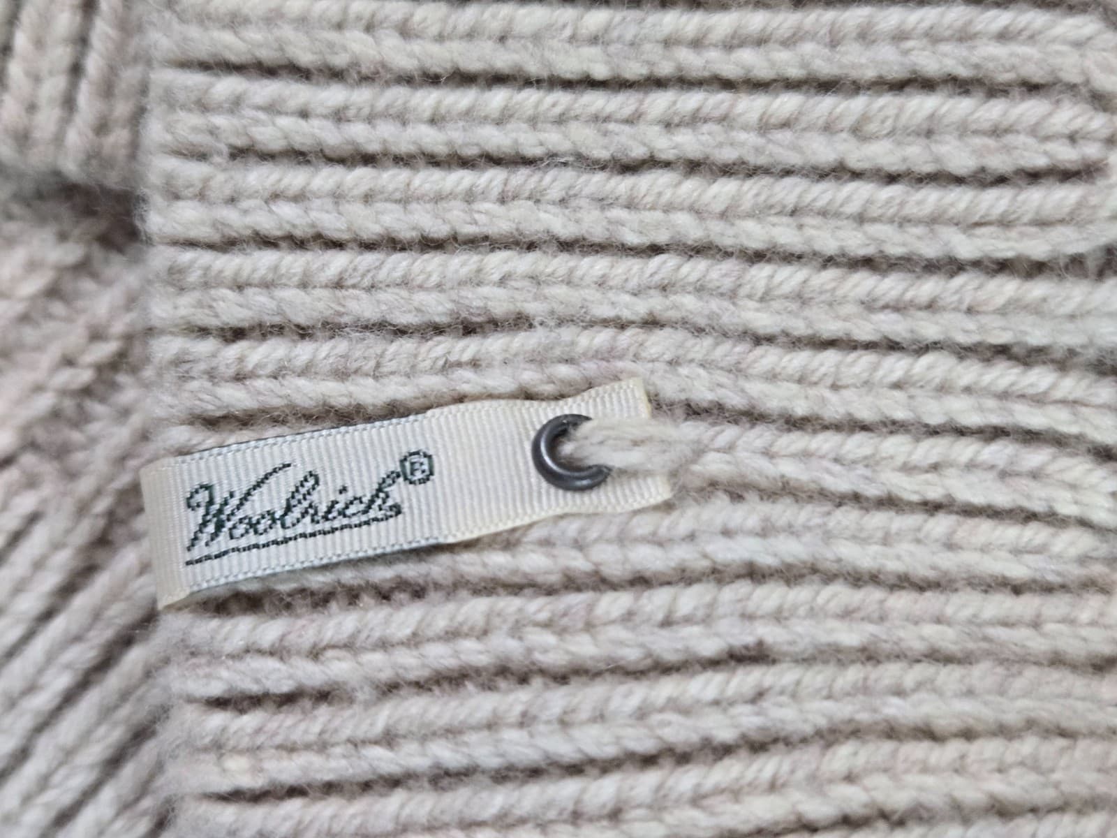 Woolrich Women's Sweater V-Neck Size Large Beige Wool Blend Vintage - Thumbnail 6