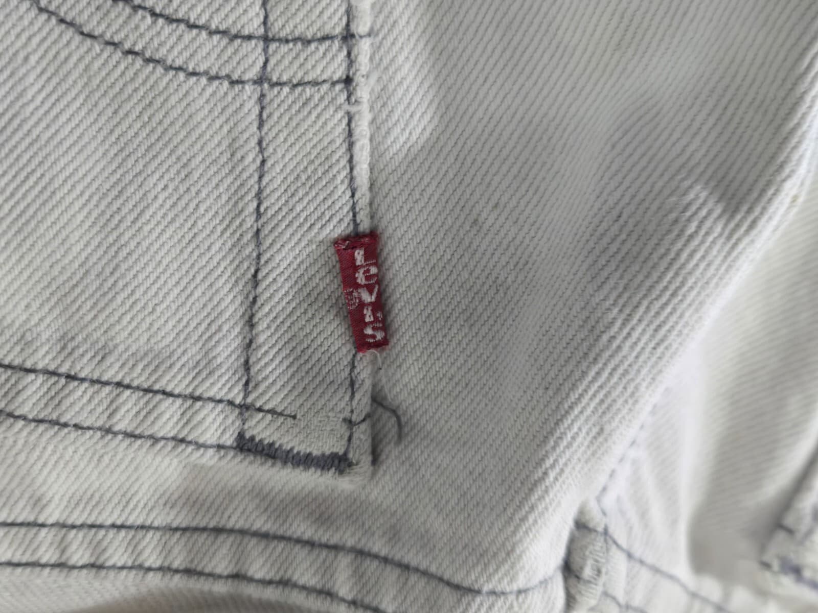 Vintage Levi’s 501 0657 31x36 Faded Grey Jeans 80s Made in USA Fit 30 x 36 - Thumbnail 5