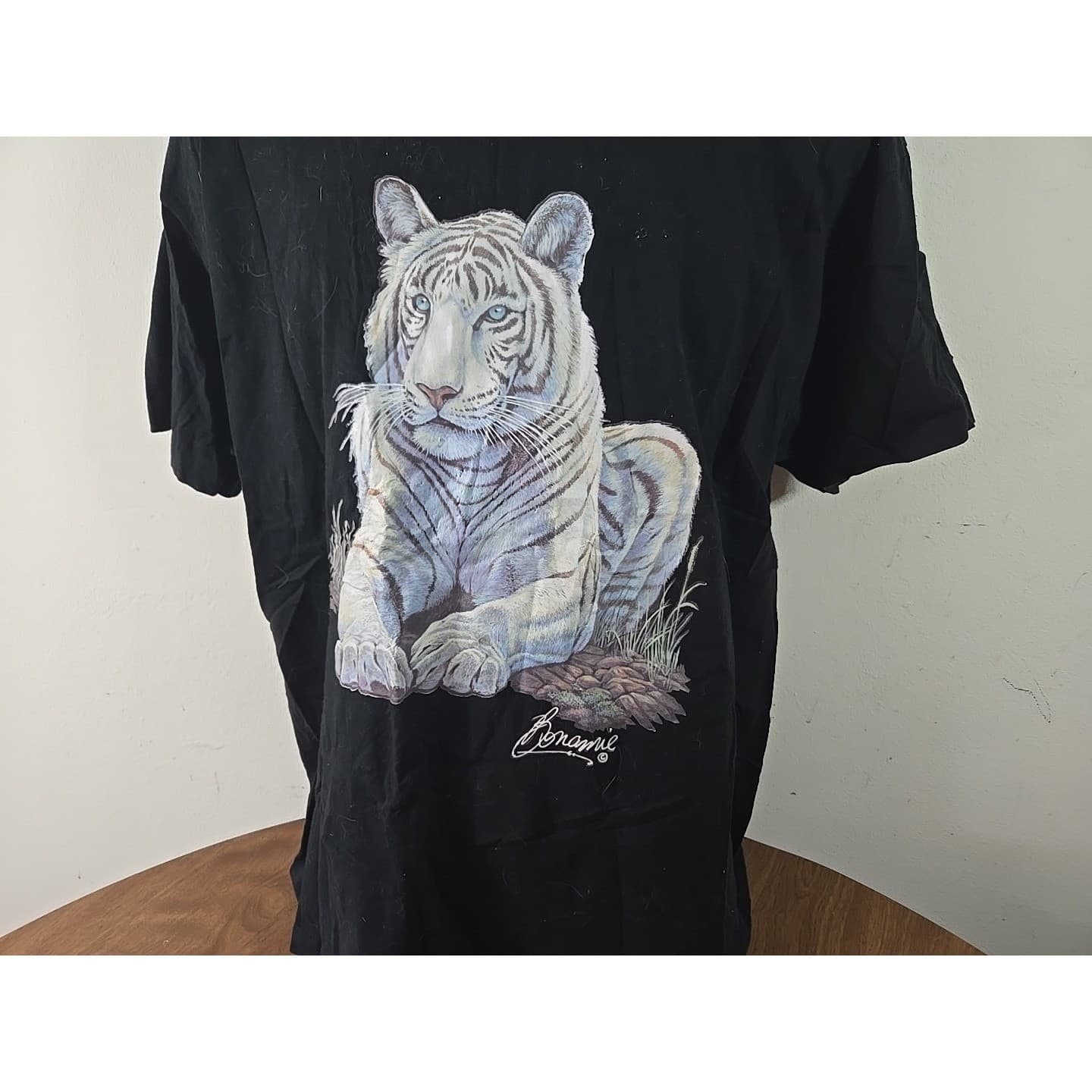 Black Short Sleeve T Shirt White Tiger Graphic Benangge Size XL - Thumbnail 3
