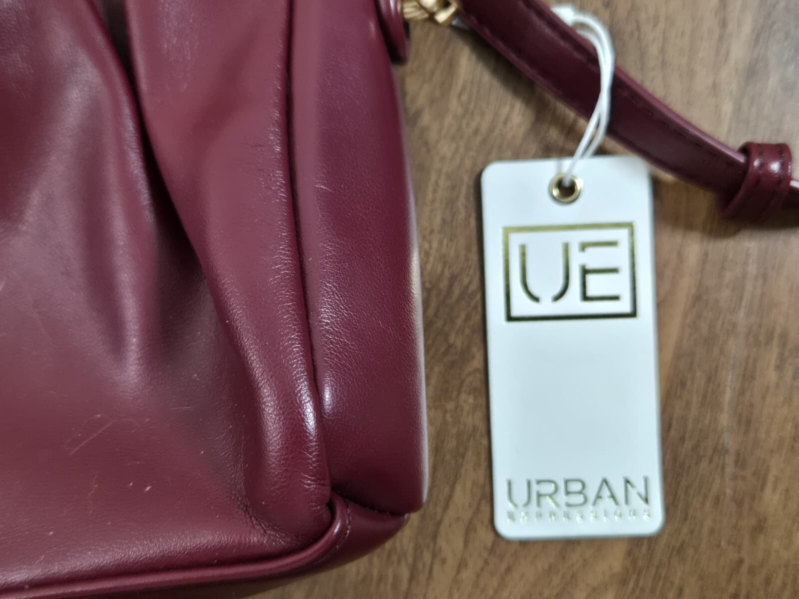 Urban Expressions Certified Vegan Handbag / Shoulder Bag Pockets Zip Closure Red - Thumbnail 7