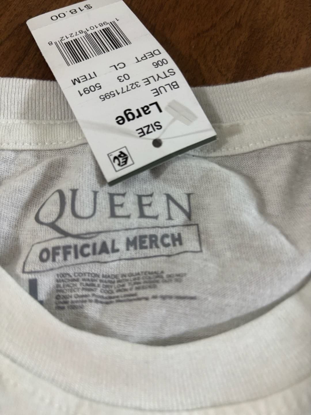 Queen Official Merch Graphic T-Shirt Size Large - Thumbnail 3