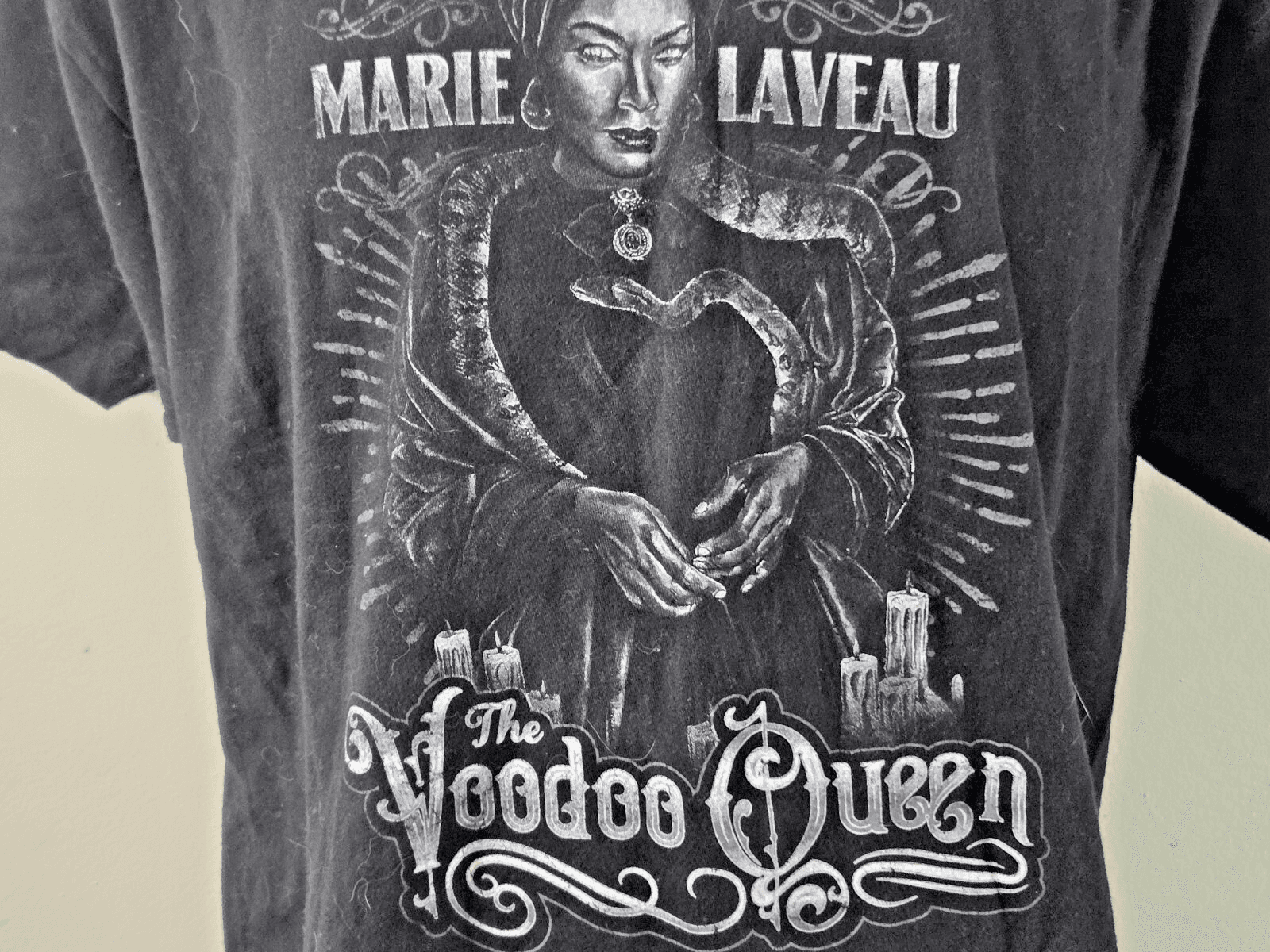 Marie Laveau's VooDoo Queen Women TShirt Sz XL Black New Orleans - Thumbnail 3