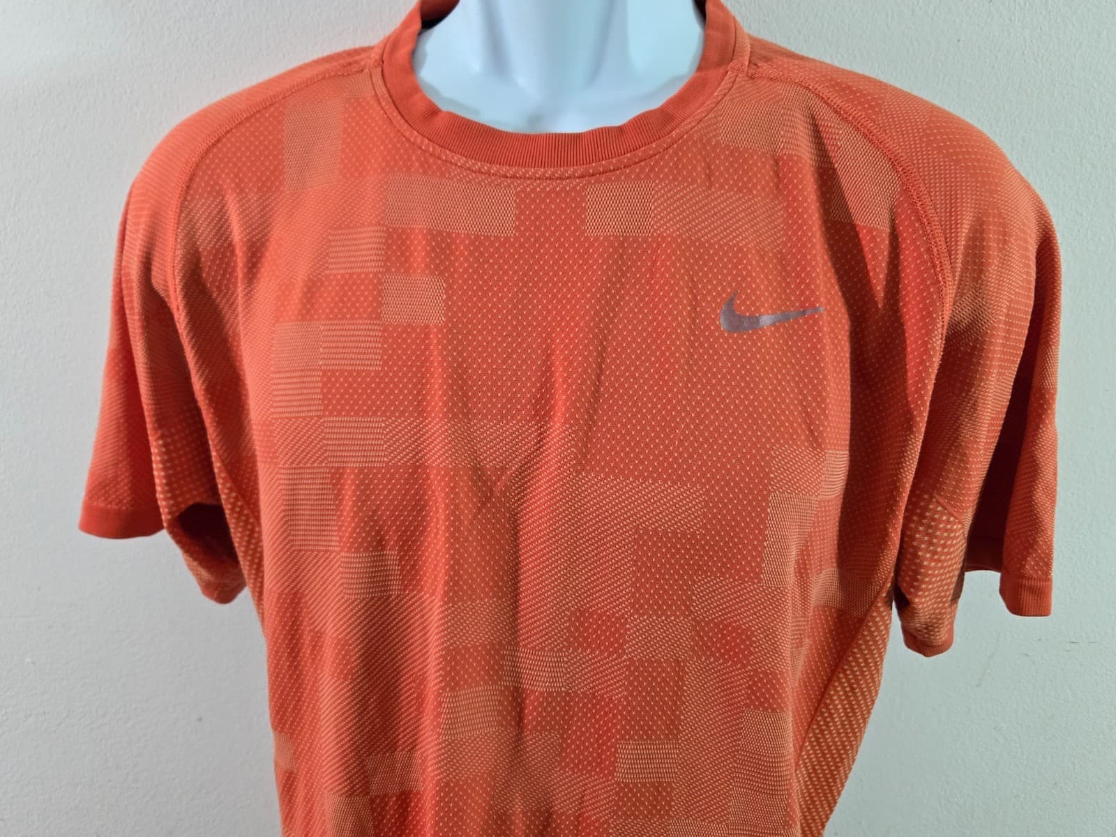 Nike Shirt Mens Large Dri Fit Crew Short Sleeve Pullover Athletic Stretch Orange - Thumbnail 2
