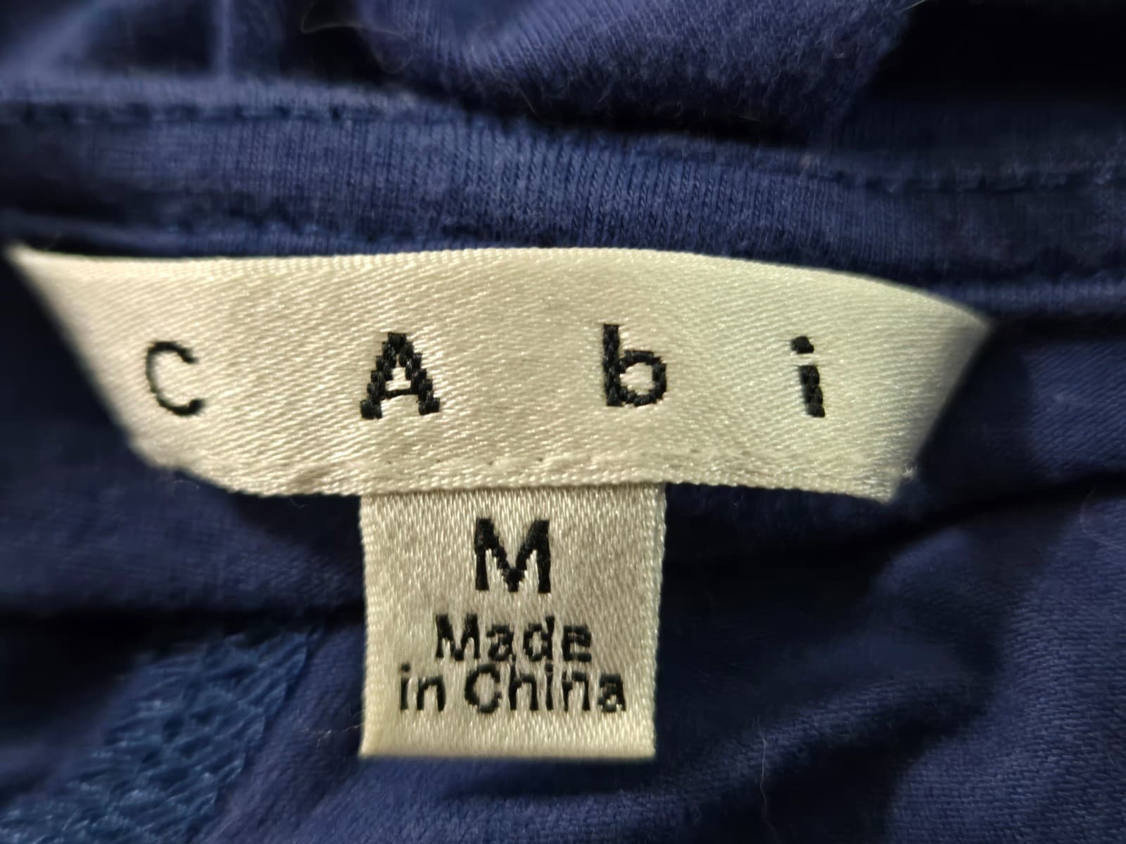 Cabi Size M Royal Blue Scrunched Front And Sleeves V Neck Cotton Blend - Thumbnail 4