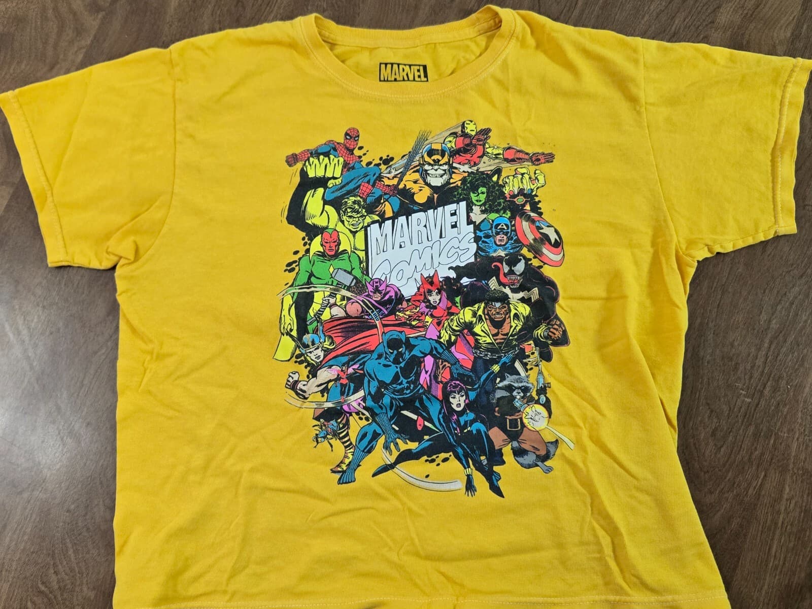 Marvel Comics Graphic Shirt Youth Size Medium 10-12 Avengers Super Heros Yellow