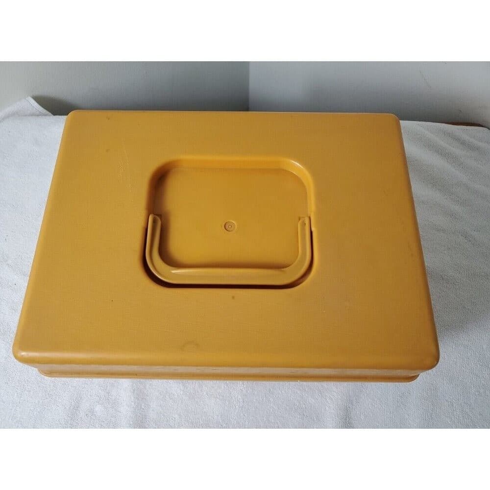 Mustard Wilson Wil-Hold MCM Gold Plastic Storage Flip Lock Vintage Sewing Box - Thumbnail 3
