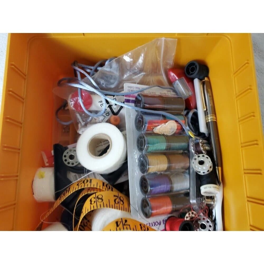 Mustard Wilson Wil-Hold MCM Gold Plastic Storage Flip Lock Vintage Sewing Box - Thumbnail 7