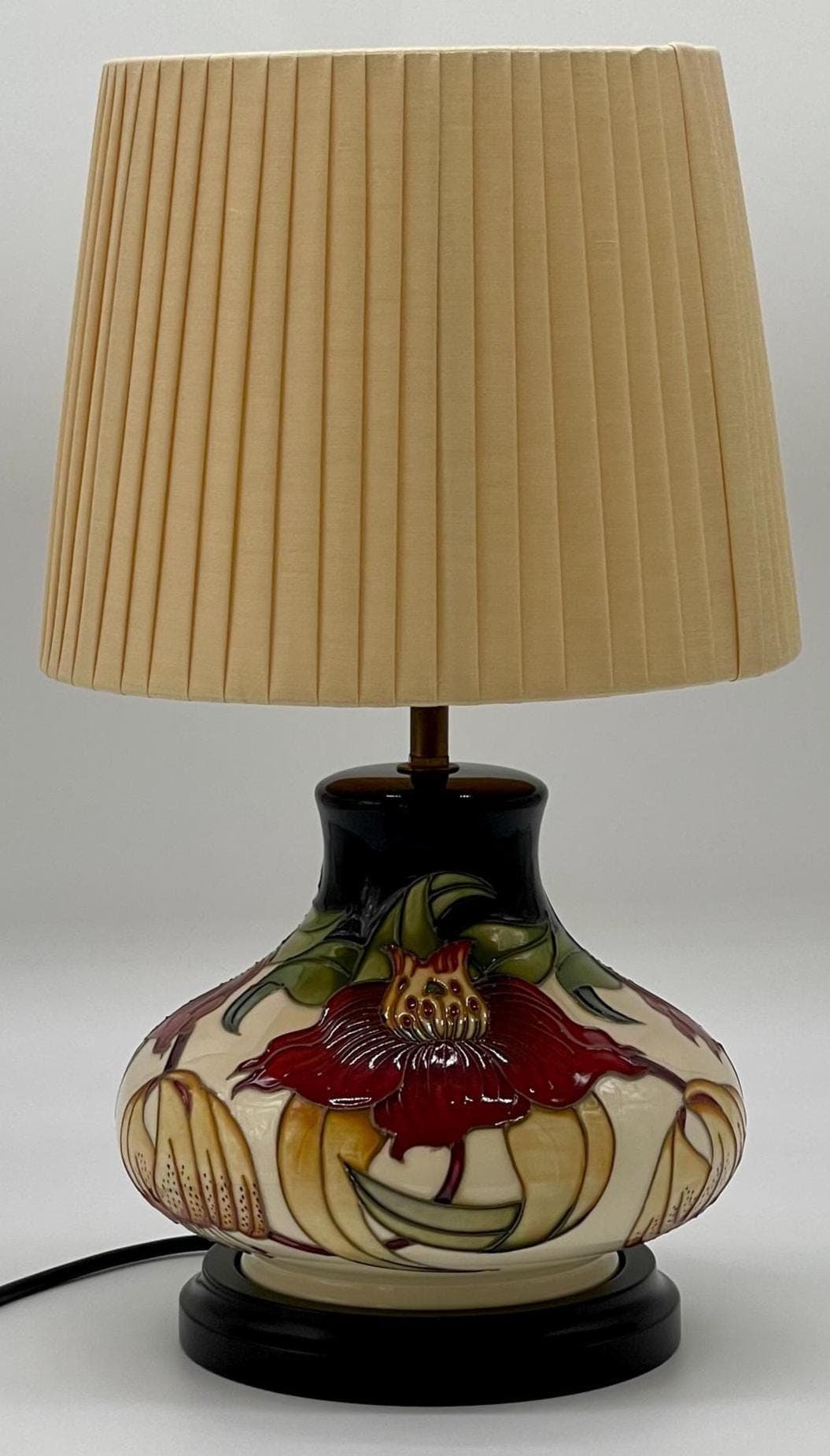 Vintage Moorcroft Anna Lily Lamp, Nicola Slaney Art Pottery, Tube-Lined Floral Ceramic - Thumbnail 7