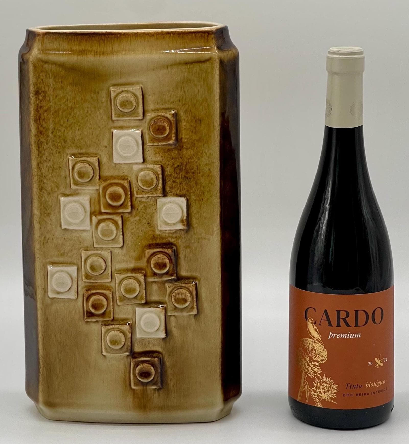 Vintage Ditmar Urbach "Mozaika" Cube Relief Vase, 1960s Czechoslovakian Mid-Century Modern Ceramic Block Pottery - Thumbnail 5