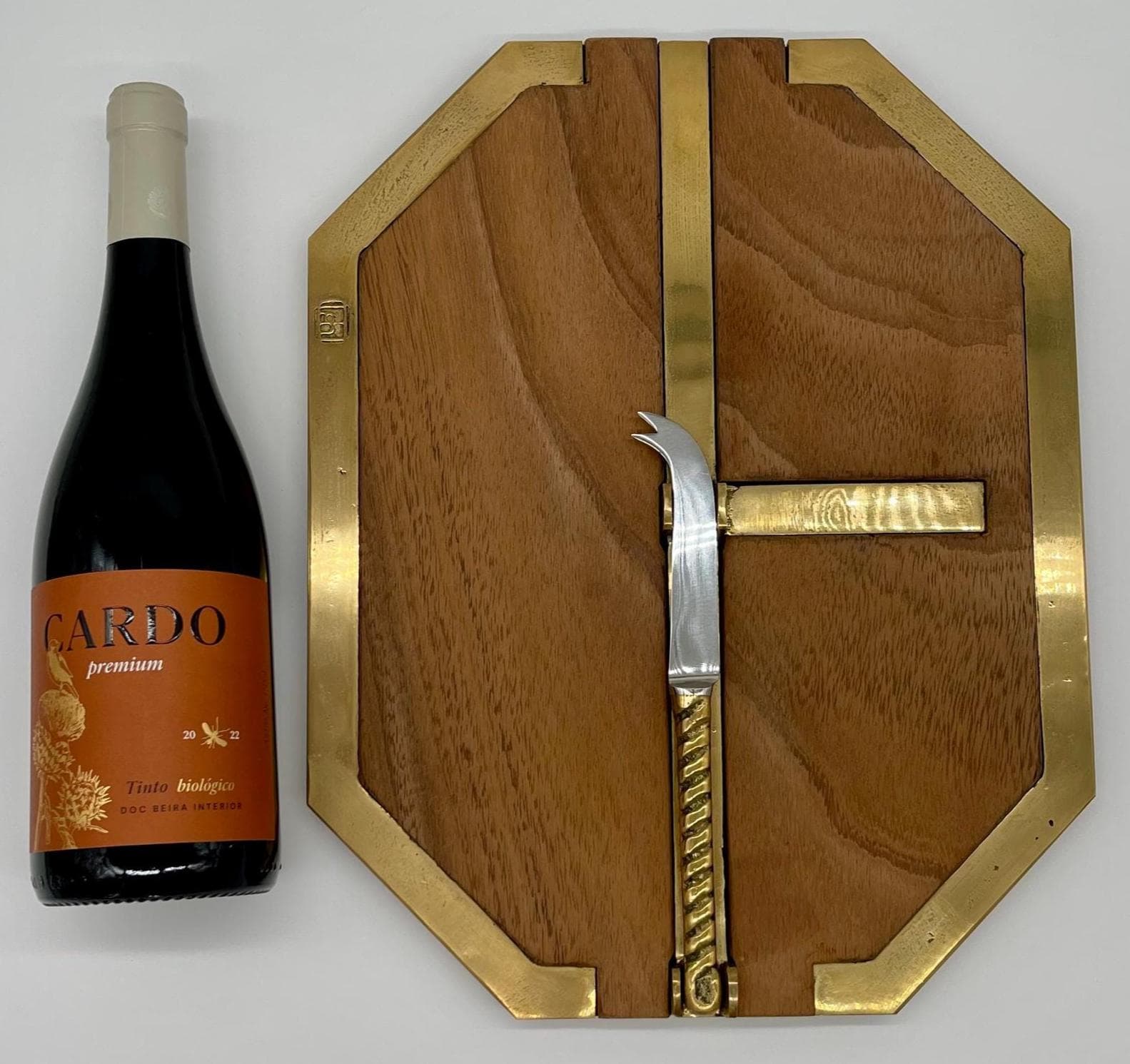 David Marshall Brutalist Cheese Tray with Knife, Beech Wood Brass, 1980s Spain - Thumbnail 2