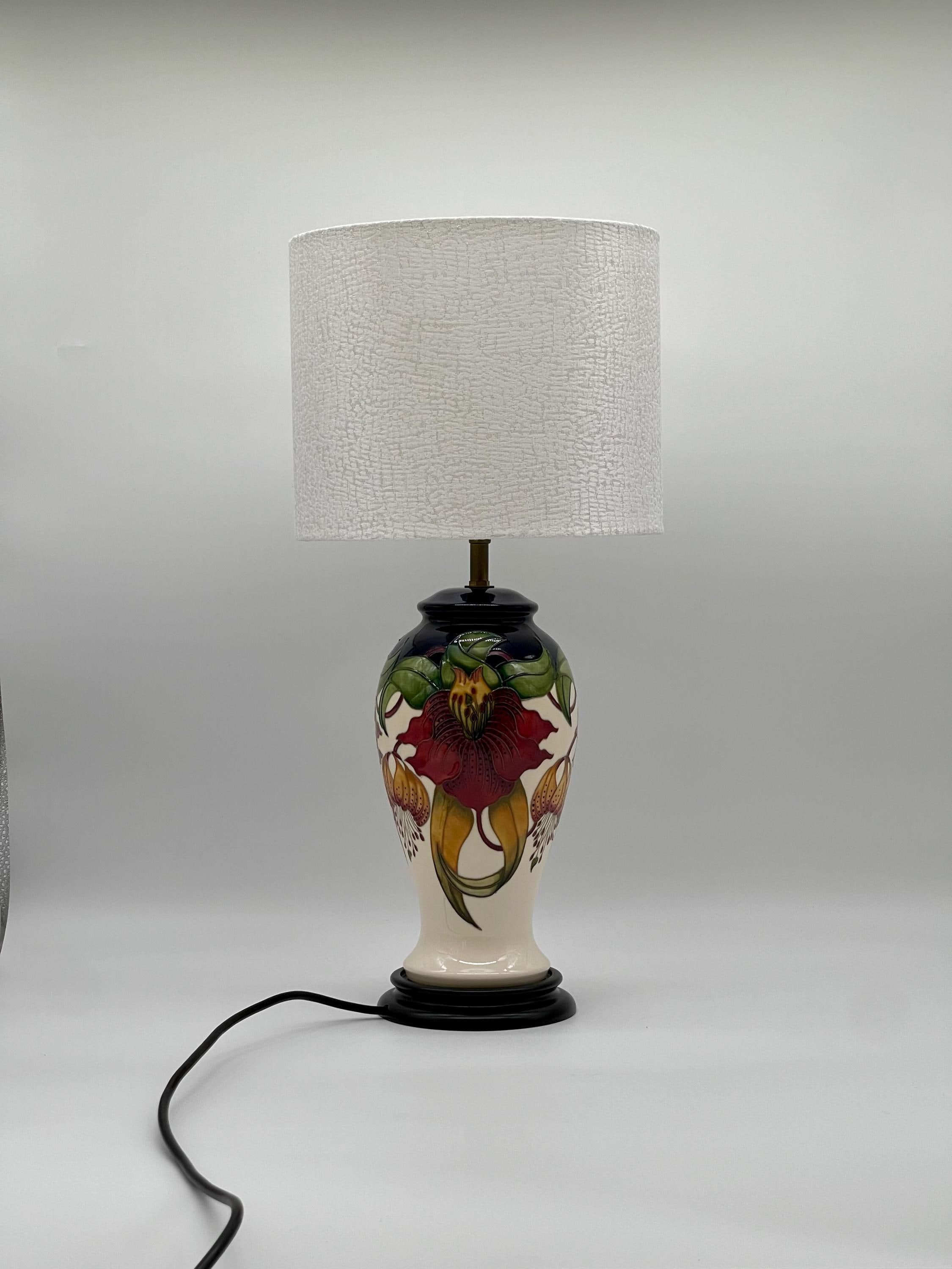 Moorcroft Anna Lily Table Lamp, Nicola Slaney Hand-Painted Pottery Baluster Shade - Thumbnail 5