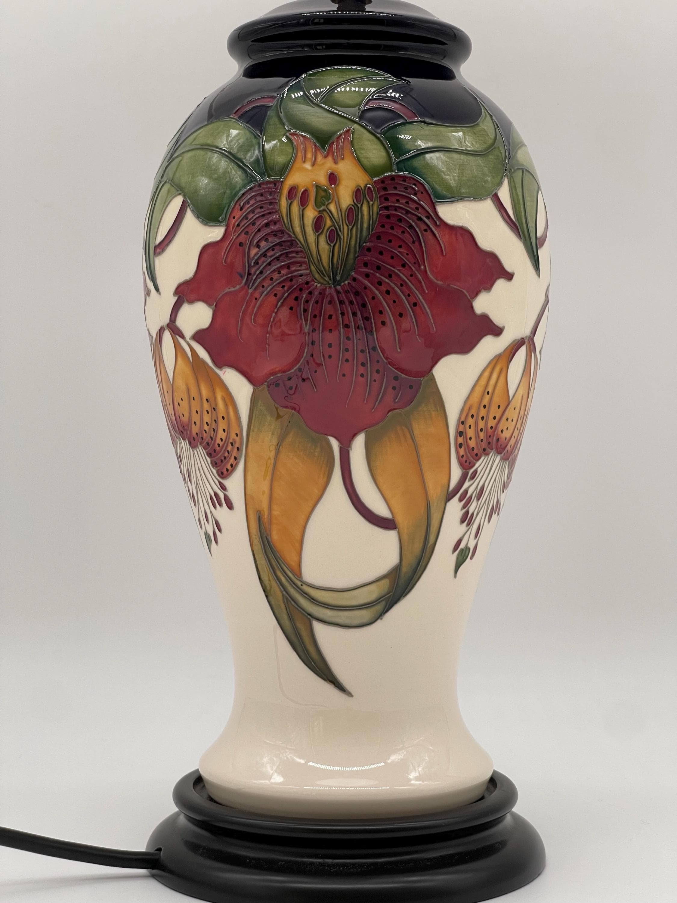 Moorcroft Anna Lily Table Lamp, Nicola Slaney Hand-Painted Pottery Baluster Shade - Thumbnail 7