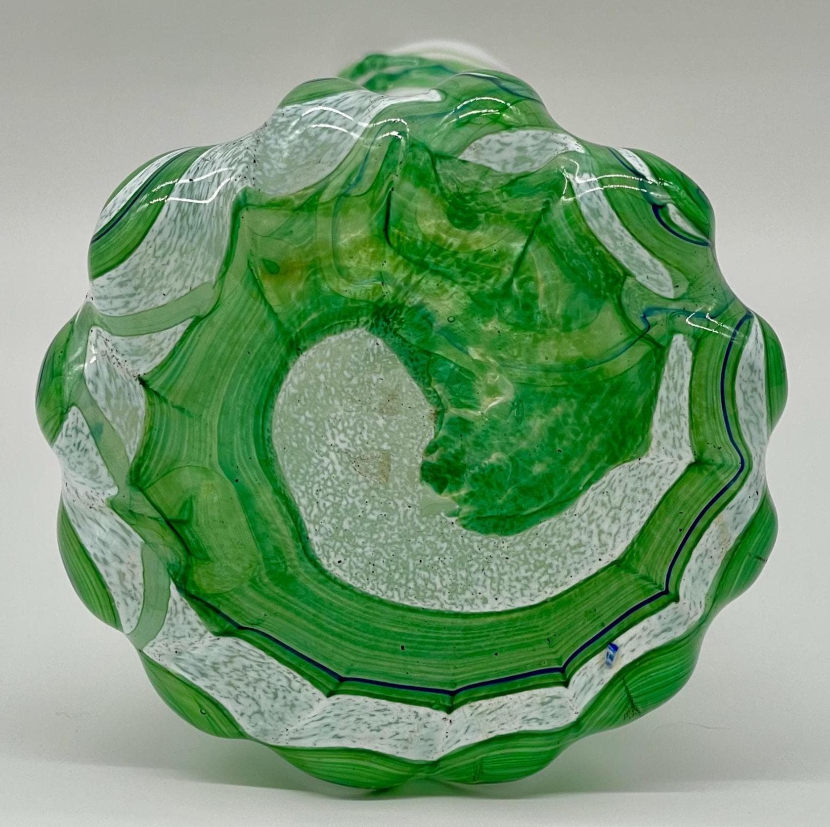 Vintage Murano Fenicio Glass Vase, Green White Pulled Feather Jack-in-the-Pulpit - Thumbnail 13