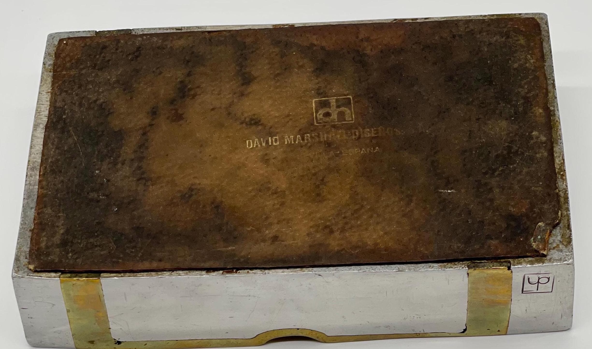 David Marshall Signed Solid Aluminum & Brass XL Ashtray, 1980s Spanish Brutalist Executive Decor - Thumbnail 10
