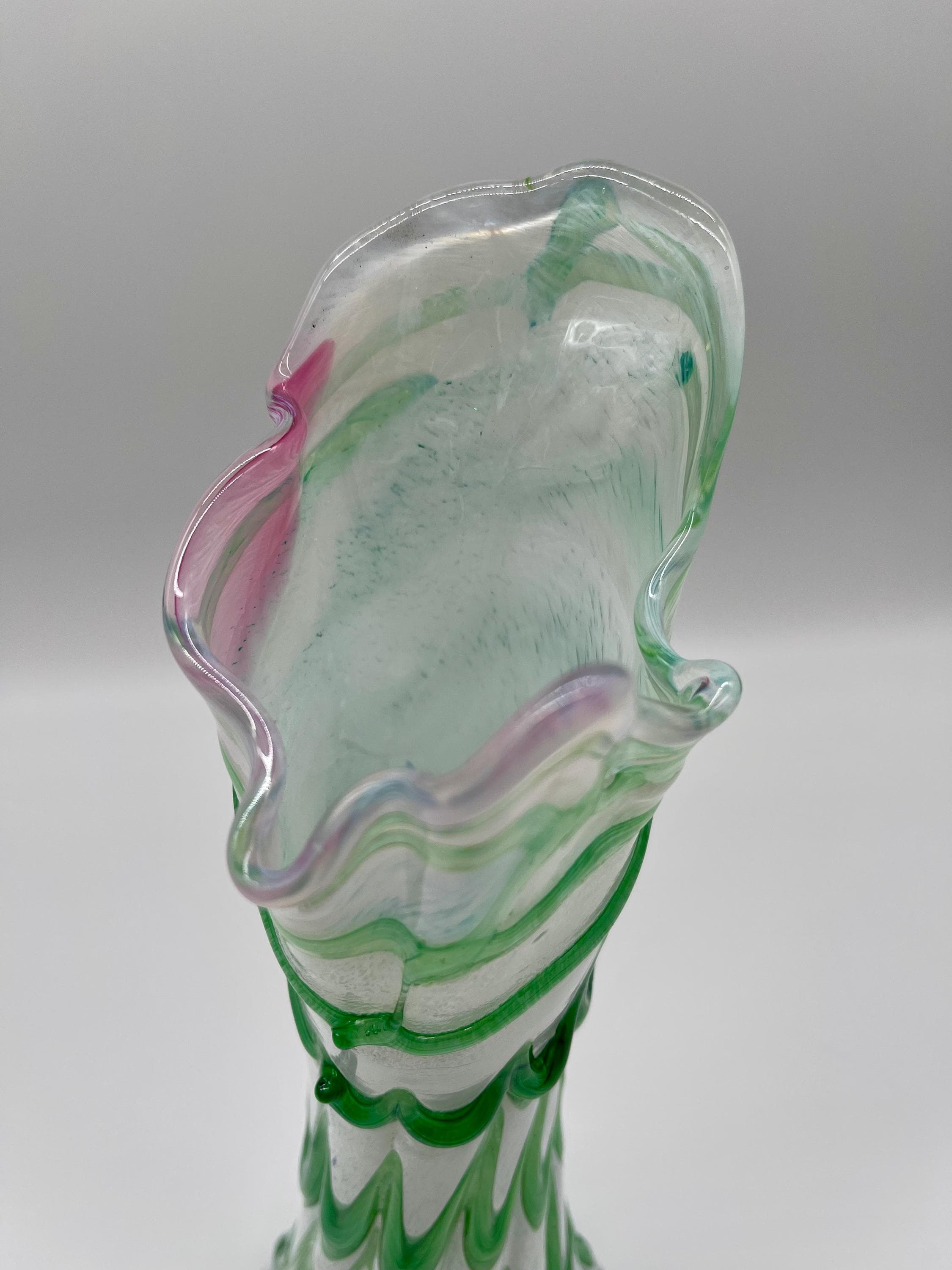 Vintage Murano Fenicio Glass Vase, Green White Pulled Feather Jack-in-the-Pulpit - Thumbnail 11