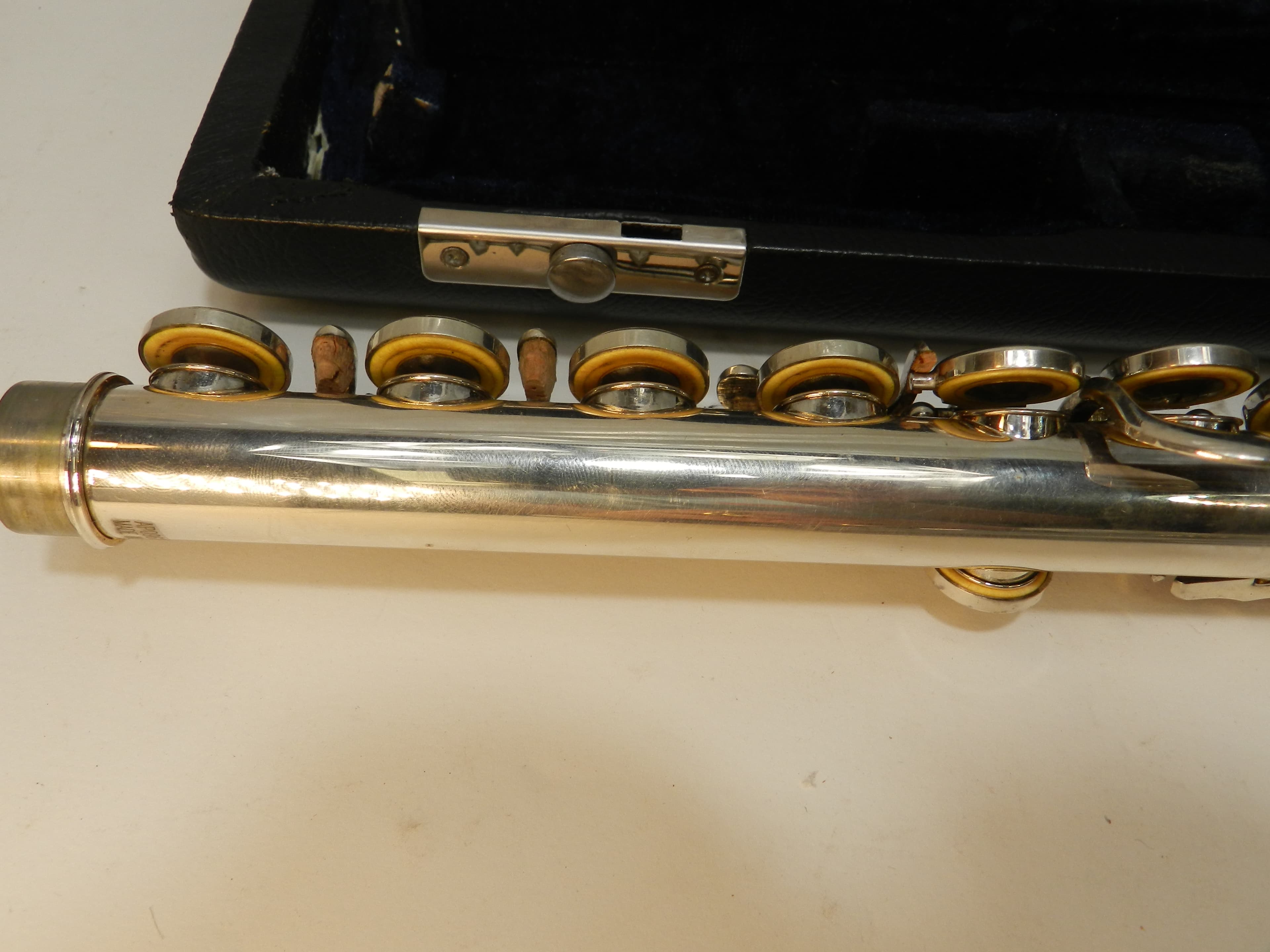 Prelude FL-711 Student Beginner Flute in Hard Portable Carry Case (P72K) - Thumbnail 9