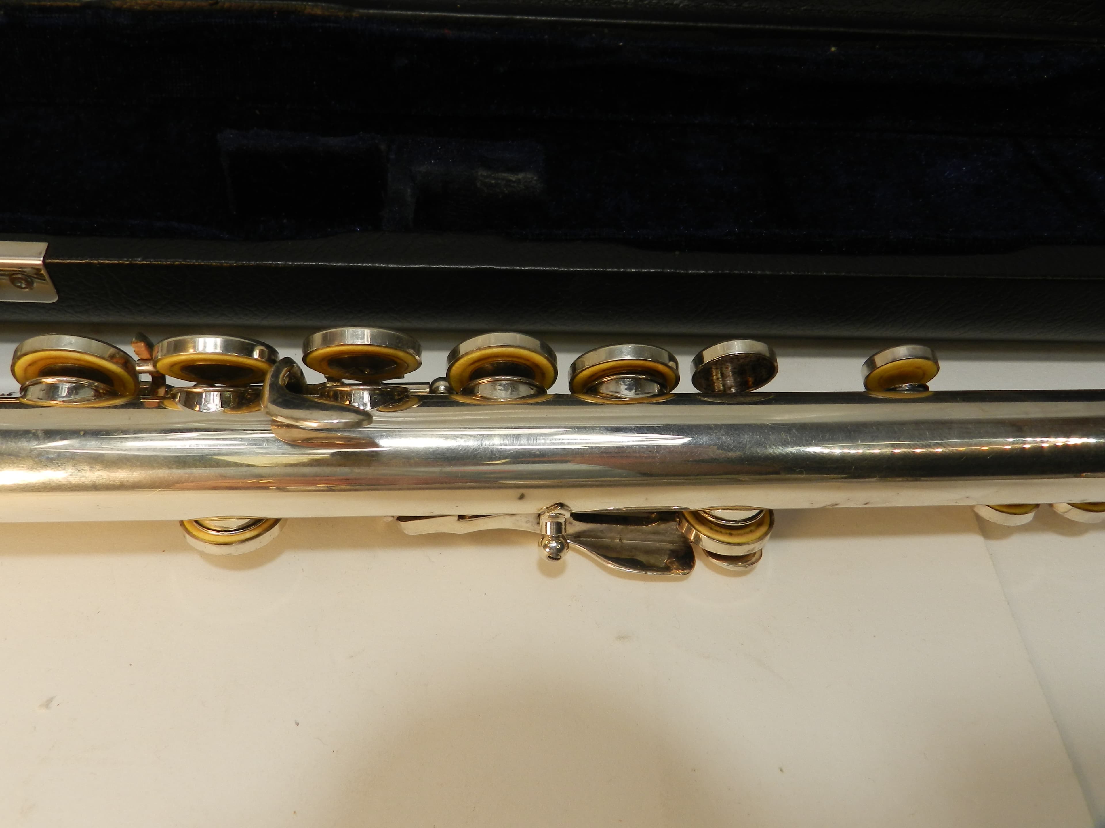 Prelude FL-711 Student Beginner Flute in Hard Portable Carry Case (P72K) - Thumbnail 10