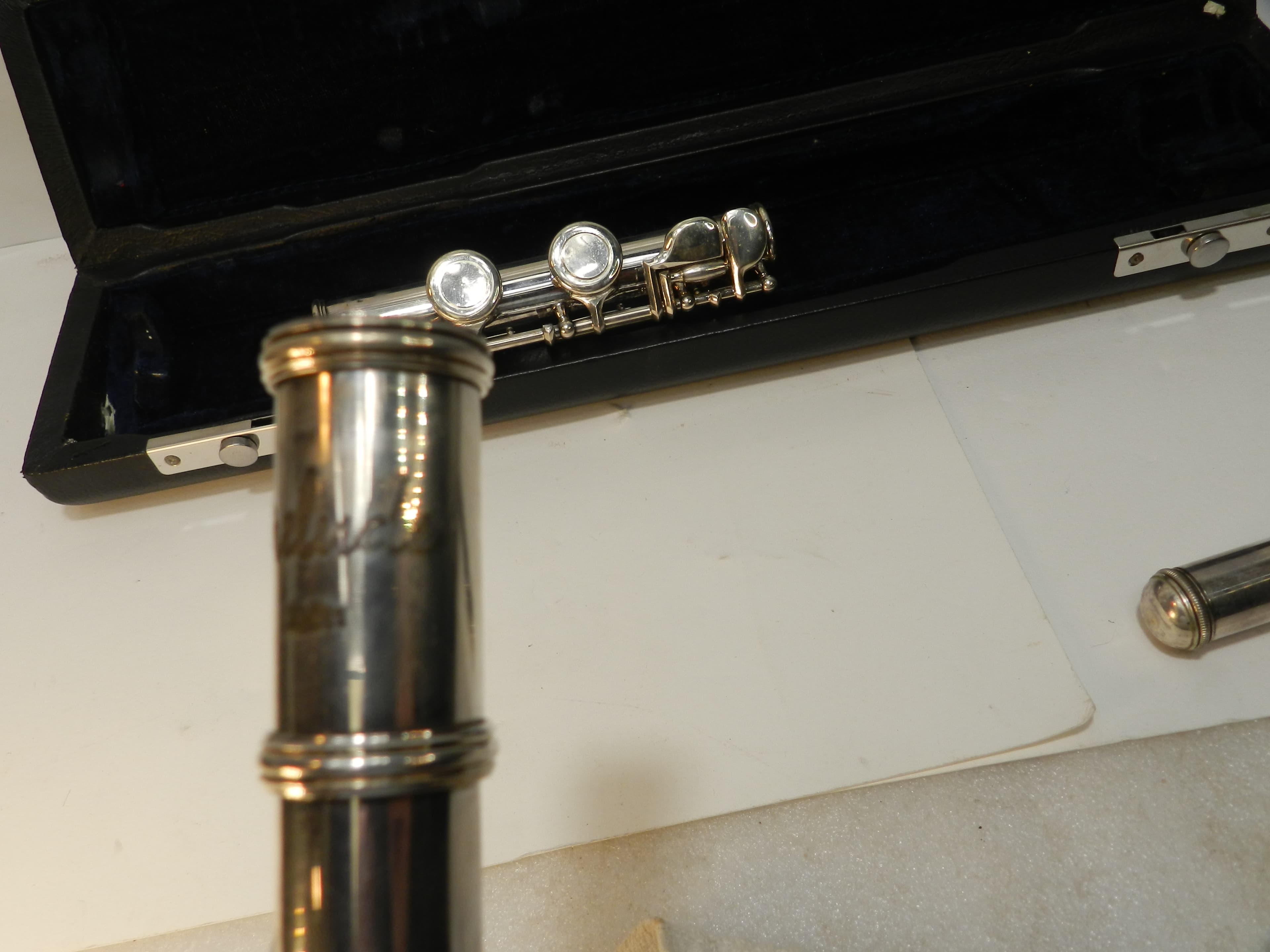 Prelude FL-711 Student Beginner Flute in Hard Portable Carry Case (P72K) - Thumbnail 5