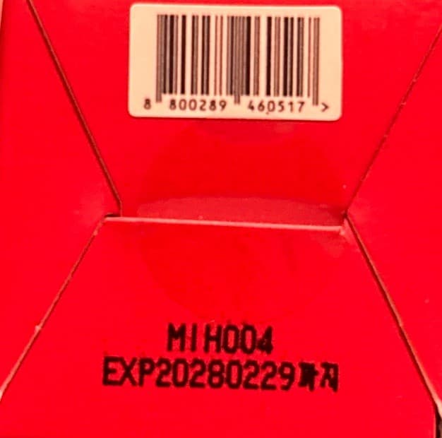 Medicube Hypochlorous Acid Daily Facial Spray 50ml (1.69oz) Red/White - Thumbnail 5